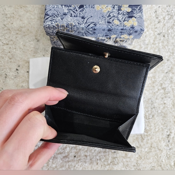 SOLD! Christian Dior Lady Dior Lotus Wallet Black Cannage Lambskin - Picture 11 of 11